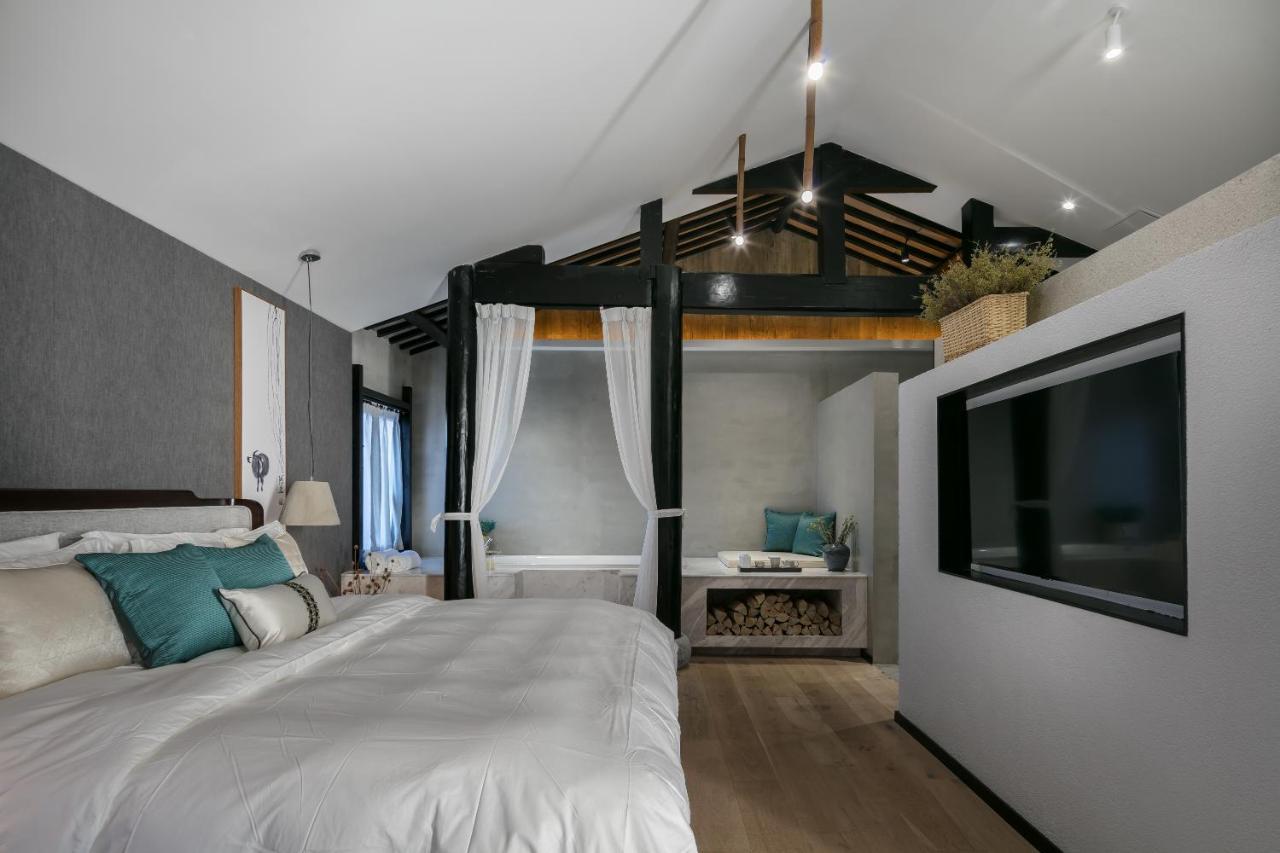 Lijiangl Hotel Liman Shenmiji Inn Lijiang  Zewnętrze zdjęcie