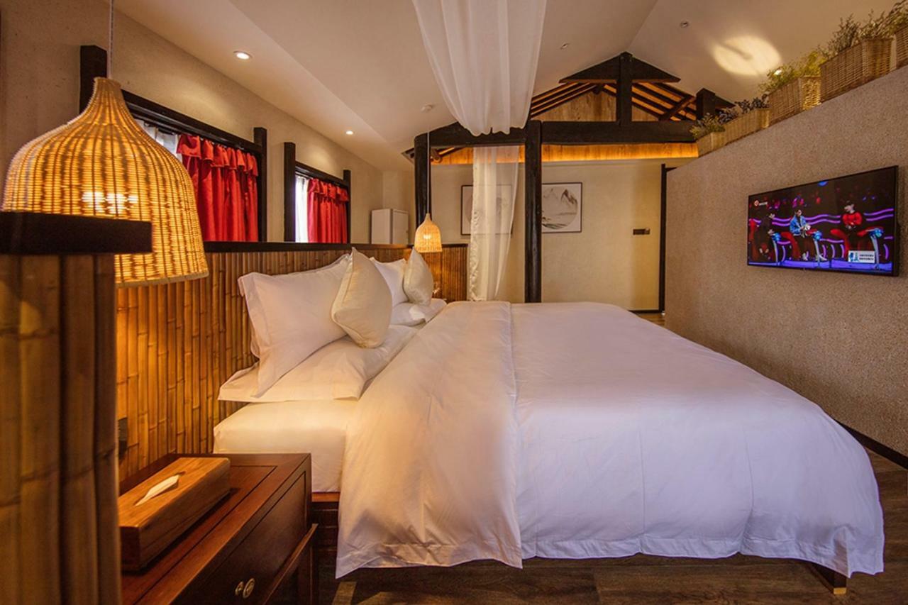 Lijiangl Hotel Liman Shenmiji Inn Lijiang  Zewnętrze zdjęcie